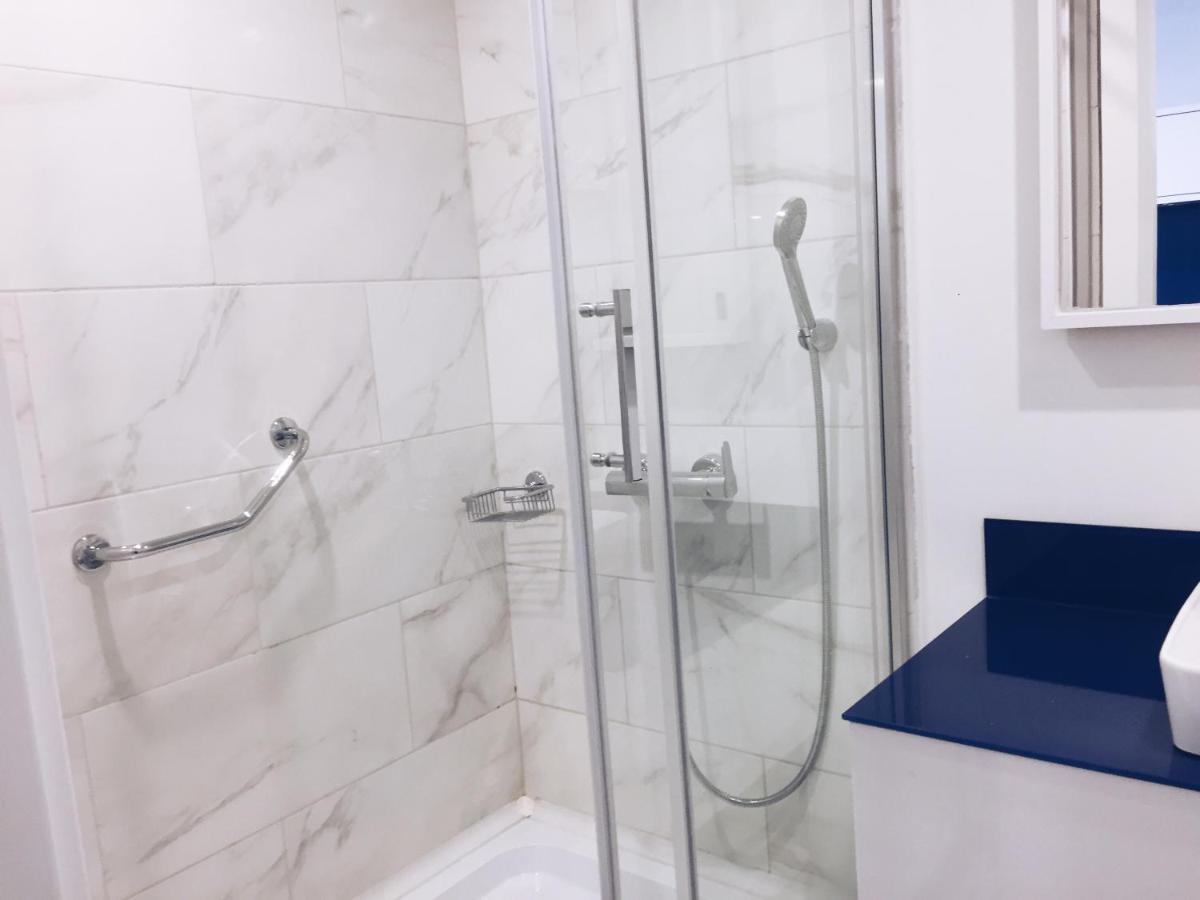 Orbi City Apartment Batoemi Buitenkant foto