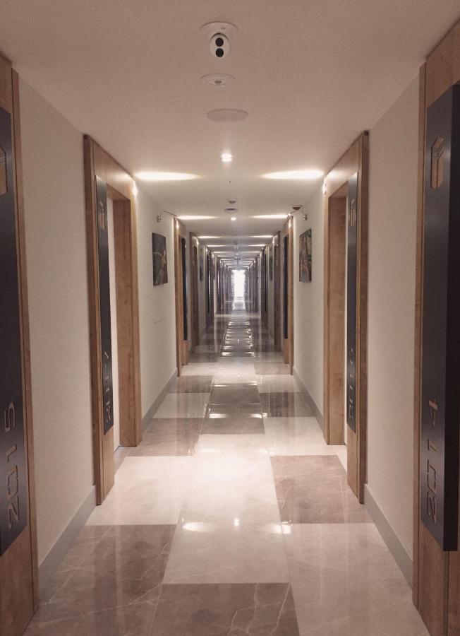 Orbi City Apartment Batoemi Buitenkant foto